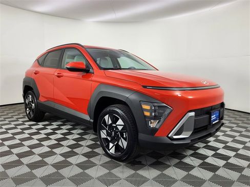 Certified 2025 Hyundai Kona SEL image 6