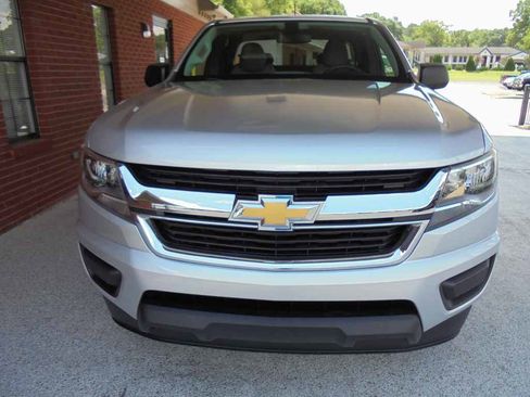 Used 2018 Chevrolet Colorado W/T RWD image 3