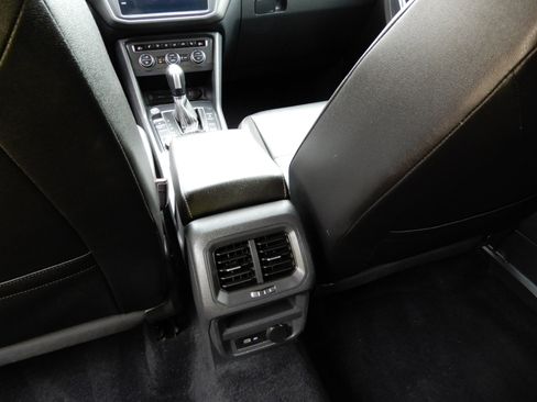 Used 2021 Volkswagen Tiguan SEL image 21