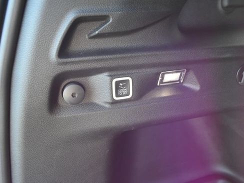 Used 2022 Jeep Grand Cherokee L Laredo AWD/4WD image 40