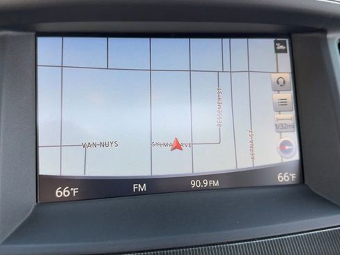 Used 2019 INFINITI QX60 Luxe w/ Essential Package FWD image 11