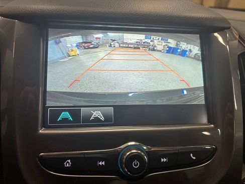 Used 2017 Chevrolet Cruze LT w/ Convenience Package FWD image 24