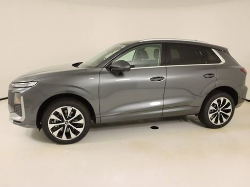 New 2026 Audi Q3 quattro 2.0T image 2