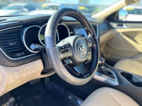 Used 2015 Kia Optima EX w/ EX Premium Package image 10