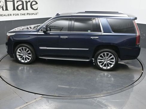 Used 2020 Cadillac Escalade Luxury AWD/4WD image 44