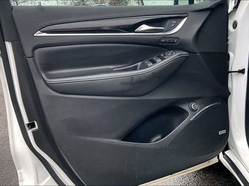 Used 2021 Buick Enclave Avenir w/ Avenir Technology Package image 23