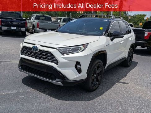 Certified 2020 Toyota RAV4 XSE w/ XSE Grade Weather Package AWD/4WD image 9