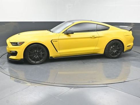 Used 2016 Ford Mustang Shelby GT350 w/ Technology Package RWD image 2