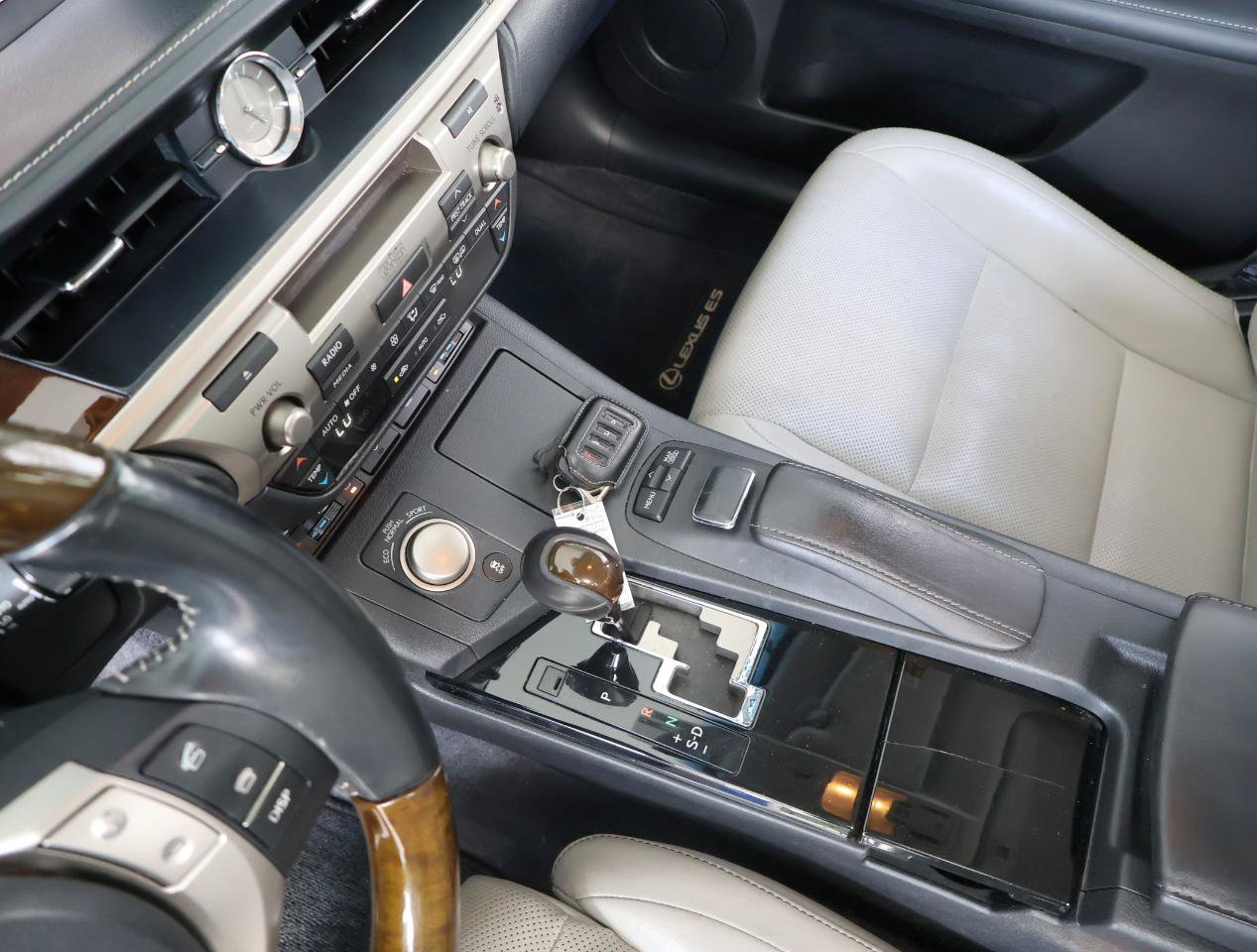 Used 2014 Lexus ES 350 FWD image 40