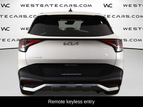 Used 2023 Kia Sportage LX FWD image 4