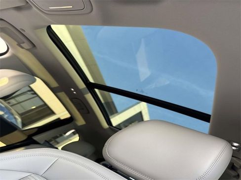 New 2026 Lincoln Nautilus Reserve w/ Jet Appearance Package image 18