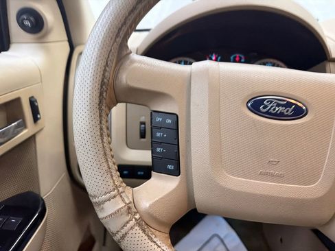 Used 2012 Ford Escape Limited FWD image 26