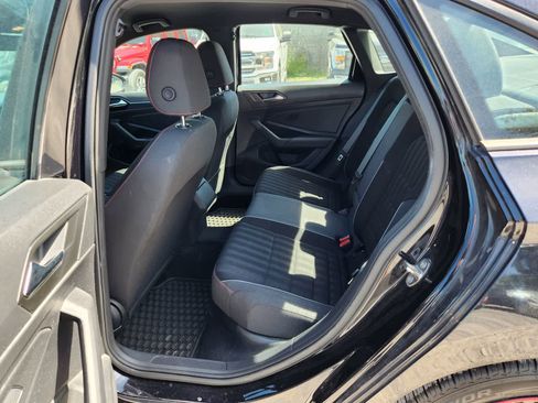 Used 2019 Volkswagen Jetta GLI image 26