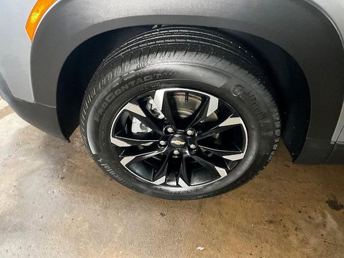 Used 2023 Chevrolet TrailBlazer LT w/ Convenience Package image 14