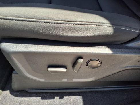 Used 2023 Ford F150 XLT AWD/4WD image 26
