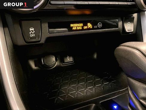 Certified 2021 Toyota RAV4 LE image 35