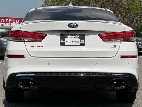 Used 2019 Kia Optima S FWD image 4