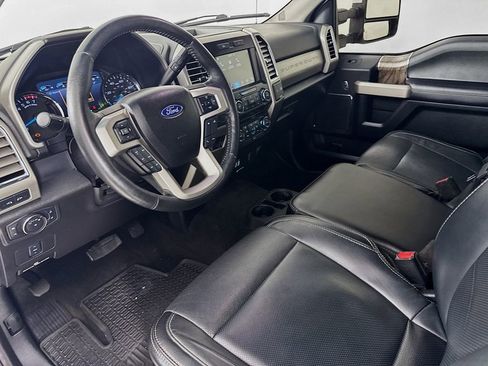 Used 2017 Ford F250 Lariat w/ Chrome Package RWD image 11