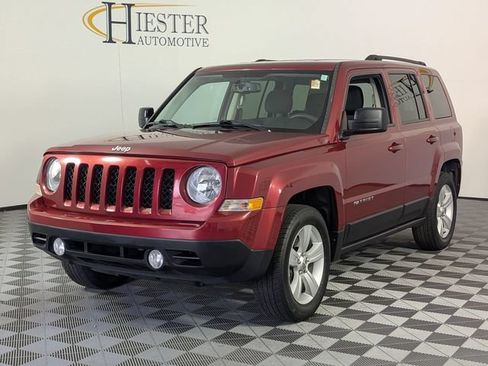 Used 2016 Jeep Patriot Sport w/ Power Value Group FWD image 4