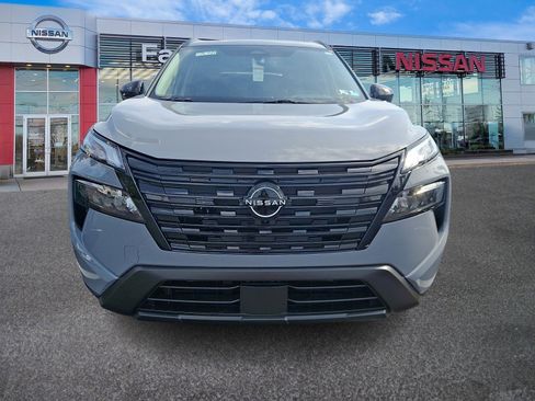 New 2026 Nissan Rogue SV AWD/4WD image 2