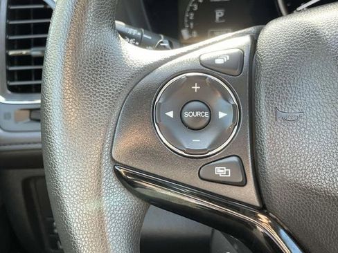 Used 2022 Honda HR-V EX image 21