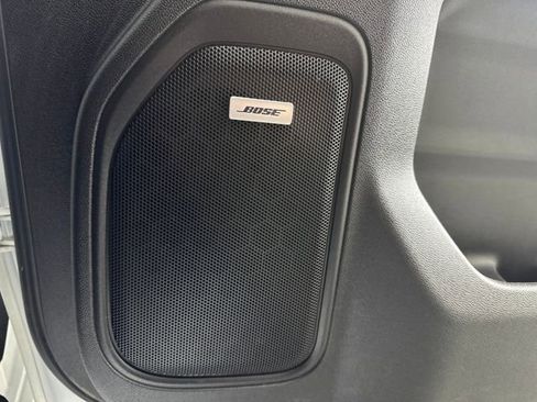 Used 2023 GMC Sierra 2500 SLT w/ SLT Premium Package image 27