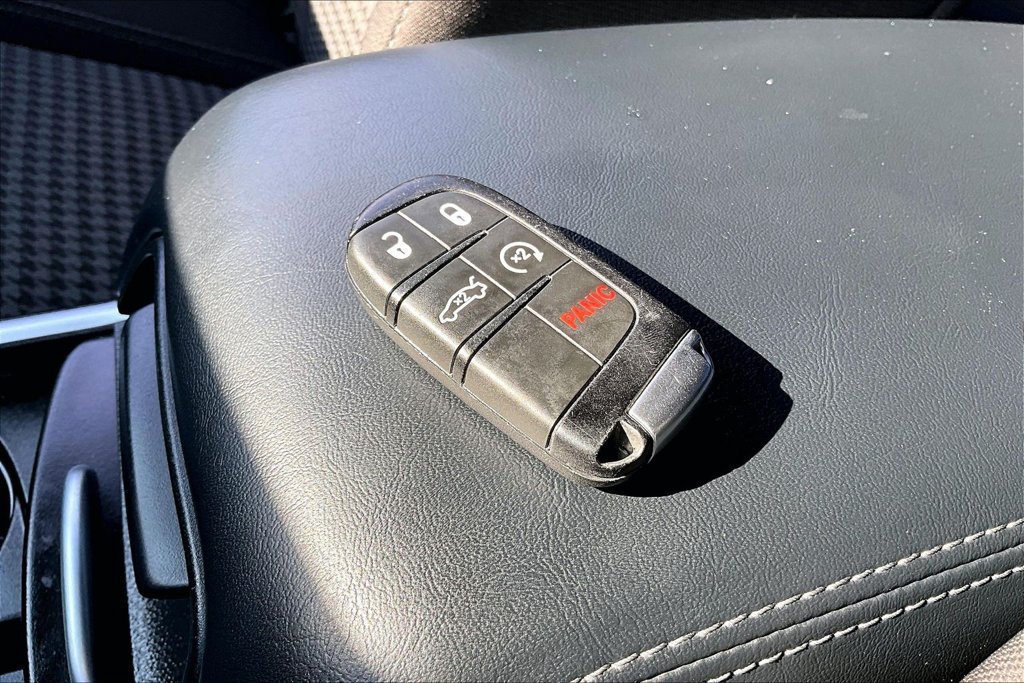 Used 2023 Dodge Charger SXT w/ Cold Weather Package RWD image 32
