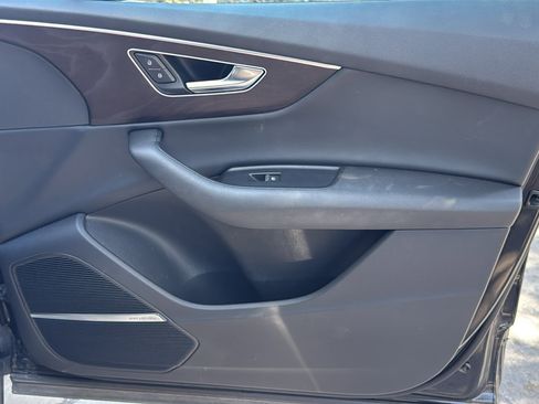 Used 2022 Audi Q7 2.0T Premium Plus w/ Premium Plus Package image 31