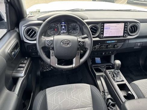 Used 2023 Toyota Tacoma TRD Off-Road image 11