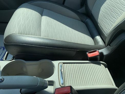 Used 2015 Buick Encore Convenience FWD image 28