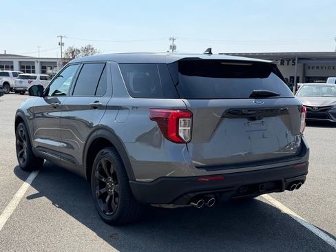 Used 2022 Ford Explorer ST w/ Equipment Group 401A image 8