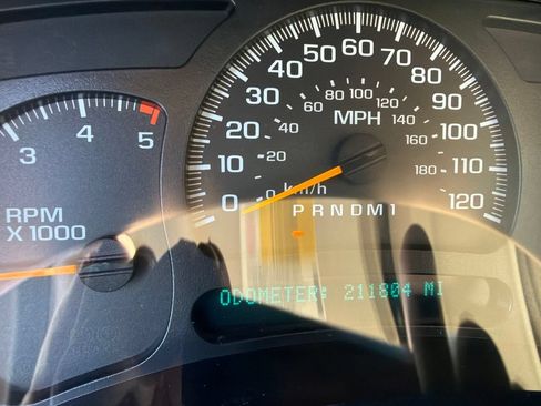 Used 2006 Chevrolet Silverado 3500 LT w/ Heavy-Duty Power Package RWD image 18