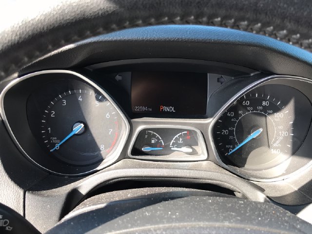 Used 2017 Ford Focus SE w/ Cold Weather Package FWD image 10