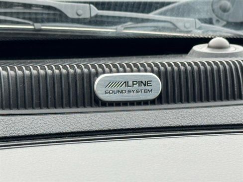 Used 2018 RAM 1500 Laramie image 3