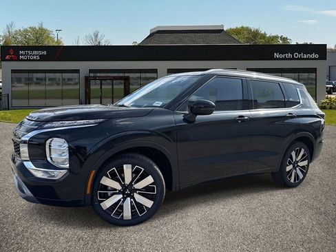 New 2026 Mitsubishi Outlander SEL image 1