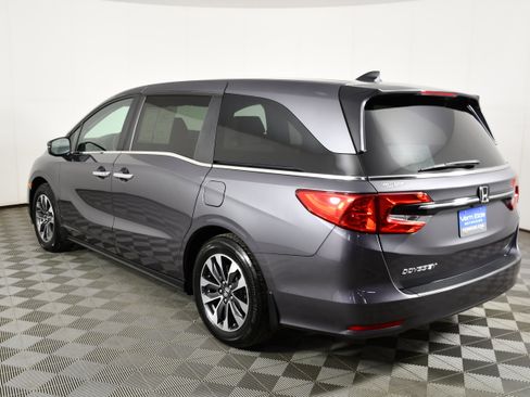 Certified 2024 Honda Odyssey EX-L image 8