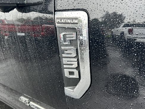 Used 2022 Ford F350 Platinum w/ Tremor Off-Road Package image 9
