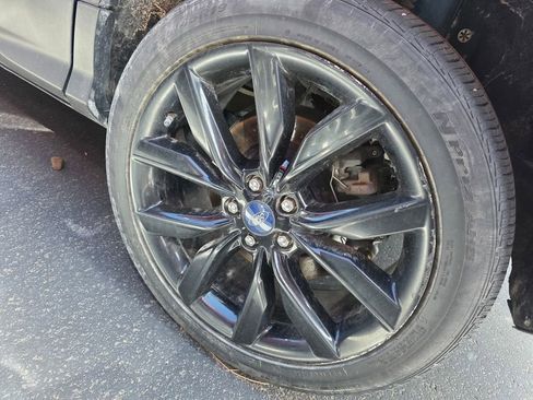Used 2018 Ford Escape SE w/ SE Sport Appearance Package FWD image 7