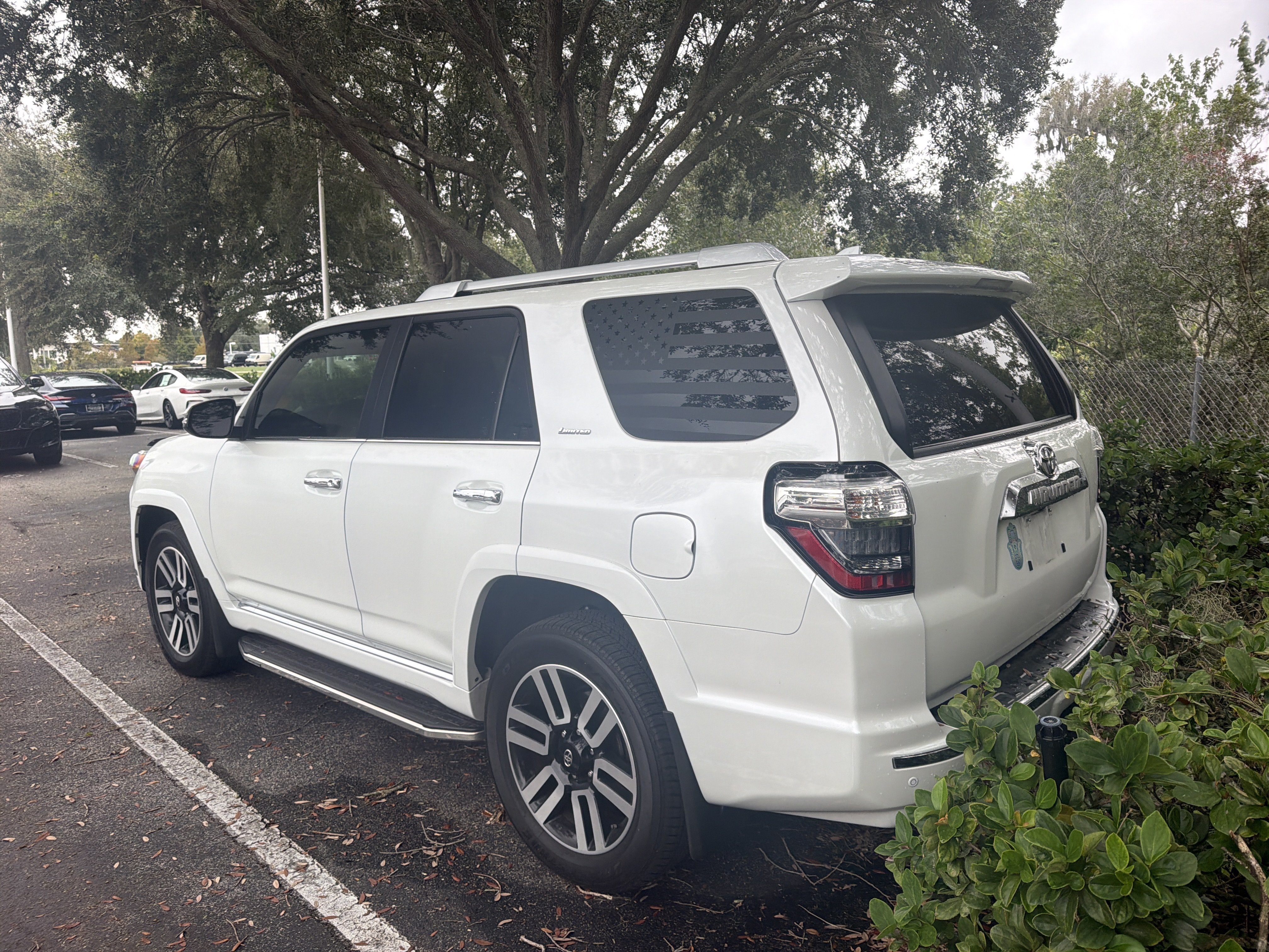 Used 2024 Toyota 4Runner Limited AWD/4WD image 3