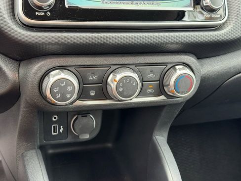 Used 2024 Nissan Kicks S FWD image 29