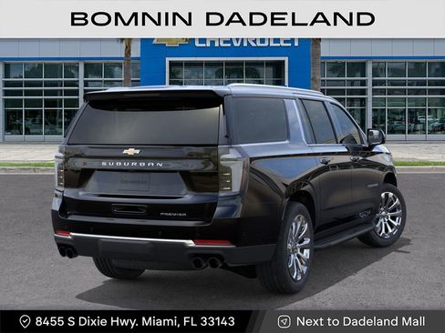 New 2026 Chevrolet Suburban Premier image 5