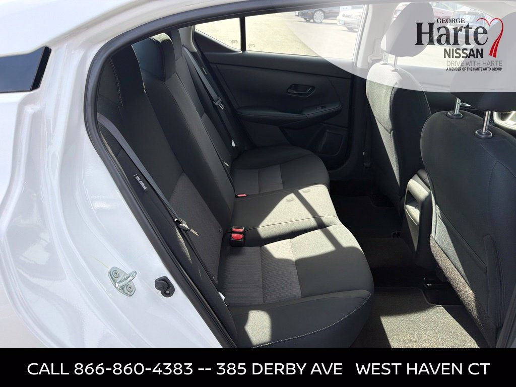 Certified 2024 Nissan Sentra SV FWD image 27