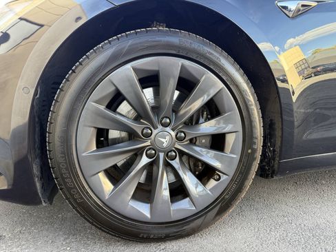 Used 2018 Tesla Model S 75D AWD/4WD image 34