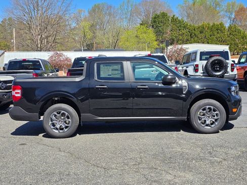 New 2026 Ford Maverick XLT image 10
