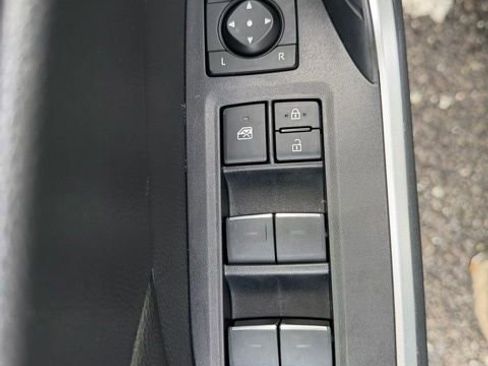 Used 2024 Toyota RAV4 XLE w/ Convenience Package image 16