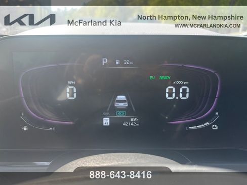Used 2023 Kia Niro EX FWD image 14