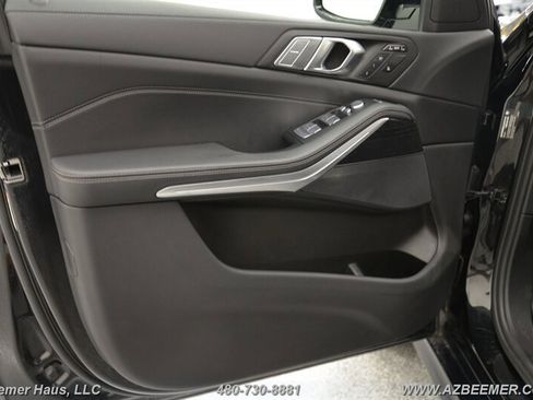 Used 2022 BMW X7 xDrive40i w/ M Sport Package image 45