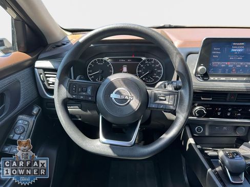 Used 2023 Nissan Rogue S AWD/4WD image 14