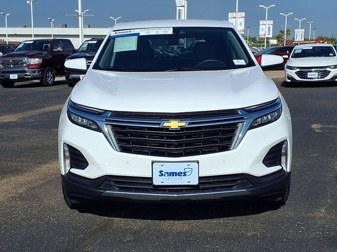 Used 2024 Chevrolet Equinox LT FWD image 2
