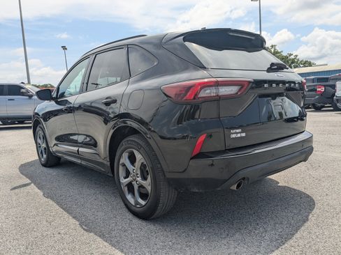 Used 2023 Ford Escape ST-Line w/ Tech Pack #1 AWD/4WD image 6